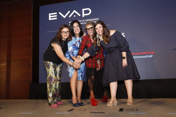 El metaverso sorprende en los Premios EVAP