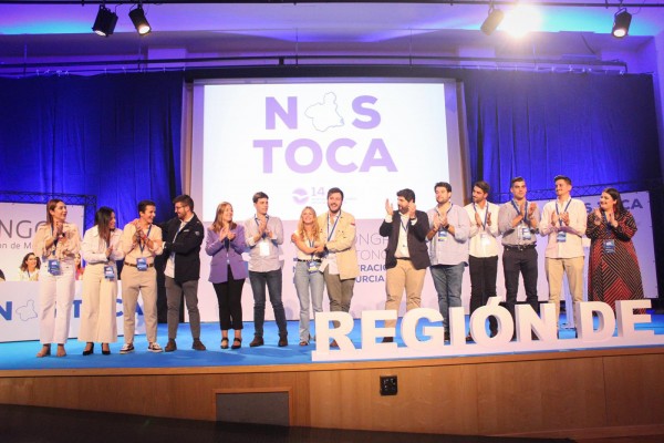Así es la nueva ejecutiva de NNGG: Nacho Jáudenes y Rosa López serán los escuderos de Landáburu