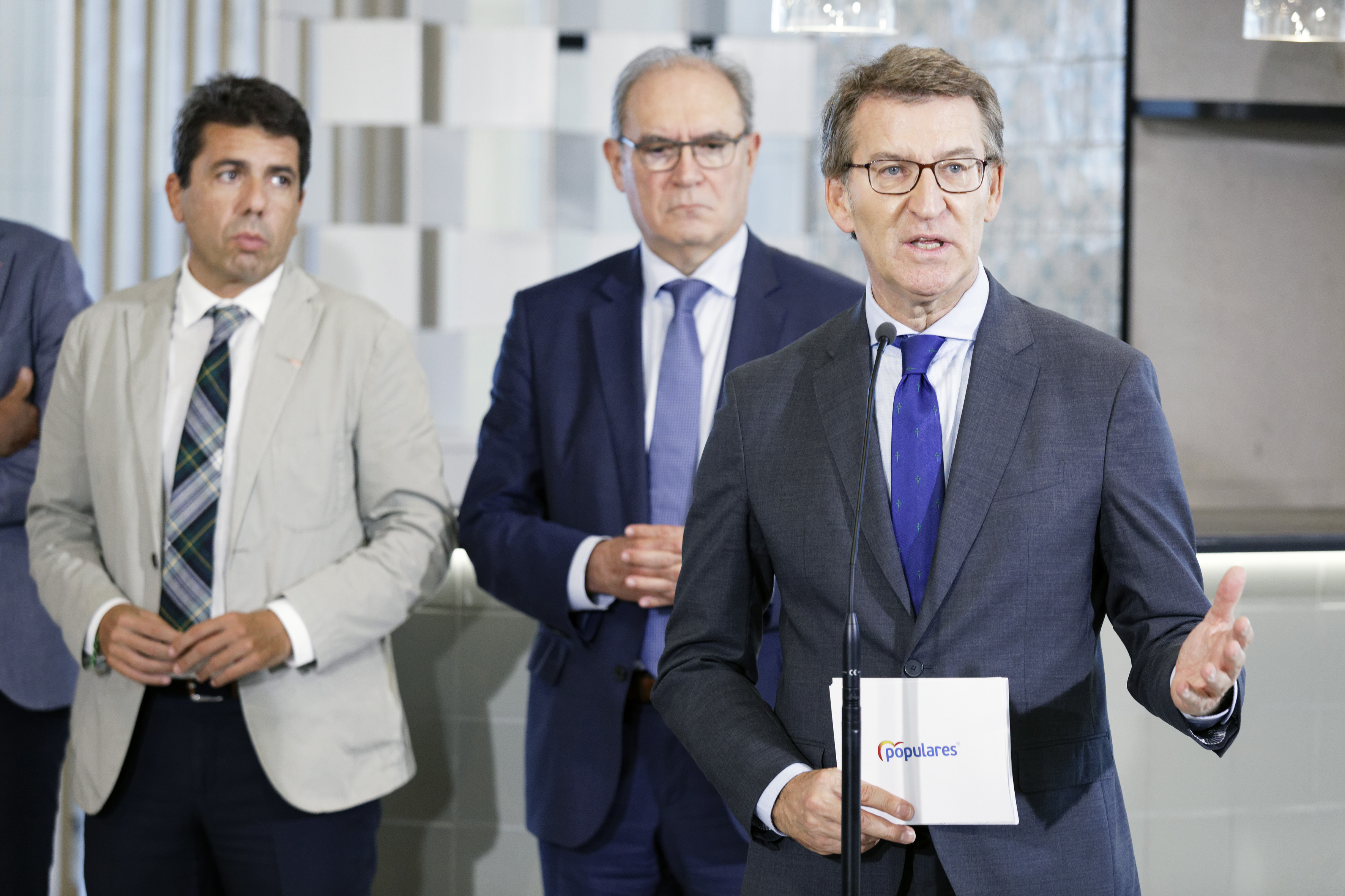 Feijóo pide un paquete de ayudas 