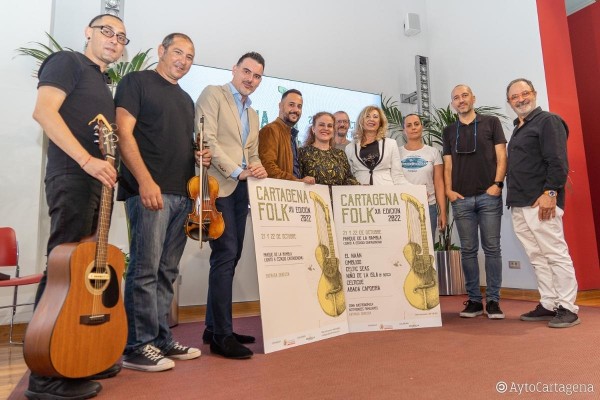 El Cartagena Folk lleva al Parque de La Rambla la música de El Naán, Omblico y Celtic Seas