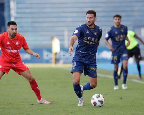 El UCAM, único murciano que no gana en Segunda RFEF; Mar Menor, Yeclano y Efesé B sí vencen