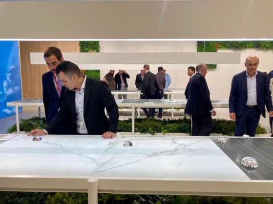 Esmalglass-Itaca apuesta por la sostenibilidad con soluciones como Digitalglass y Natural Inks