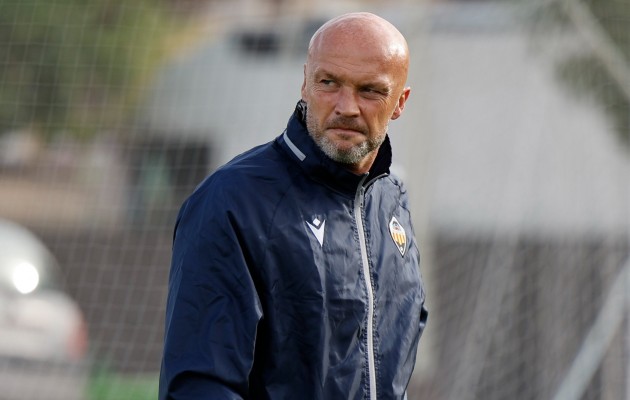 Schreuder: “Quiero crear una mentalidad en el club en la que sea normal ganar”