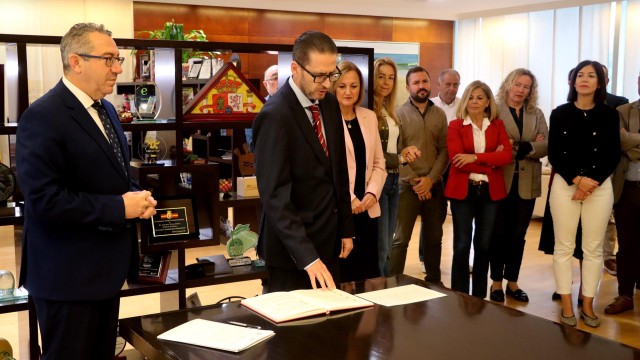 Benidorm cubre todos los puestos de habilitados nacionales con la toma de posesión del secretario general