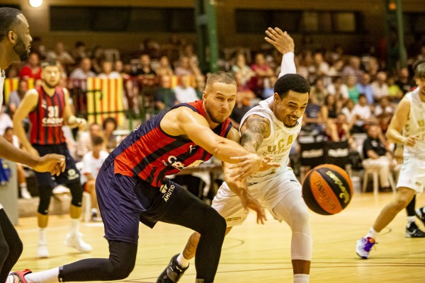 El UCAM CB arrolla al Baskonia pero Sito Alonso encuentra 