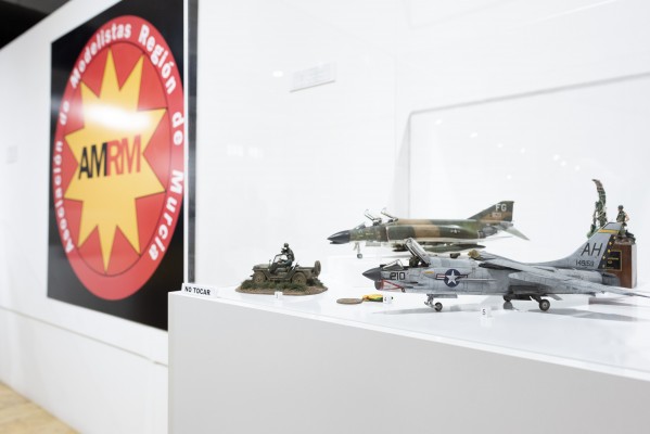 La historia a través del modelismo: el Museo de la UMU acoge una muestra de maquetas