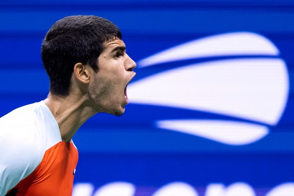 El Alcaraz más épico gana a Sinner en más de cinco horas y jugará las semis del US Open ante Tiafoe