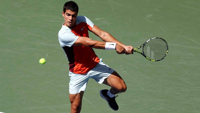 Alcaraz asusta con su poderío y buscará los octavos del US Open ante el local Brooksby 
