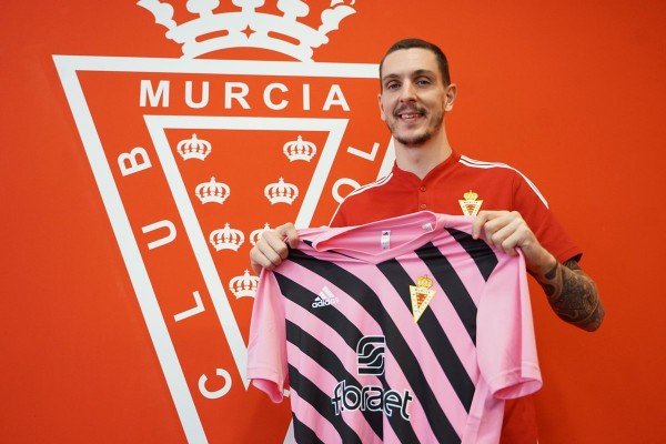 El Murcia ficha al portugués João Costa, portero que llega del Granada y fue del Efesé 