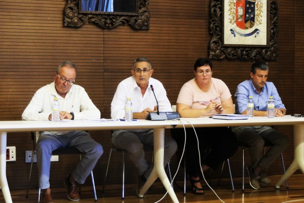 El alcalde se defiende tras la 'bronca' del Cante de la Minas: 