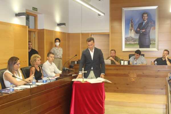 José Vicente Adsuara y Pedro Valls toman posesión como nuevos ediles del PP en Nules