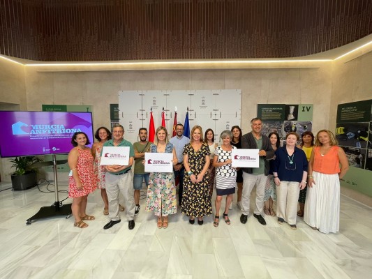 Murcia quiere ser mejor 'anfitriona': fomentará el apoyo a las familias refugiadas del municipio