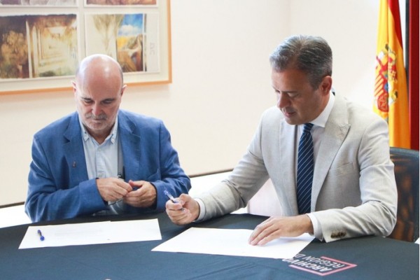 El Archivo General de la Región crea una colección con la obra de Juan de la Cierva 