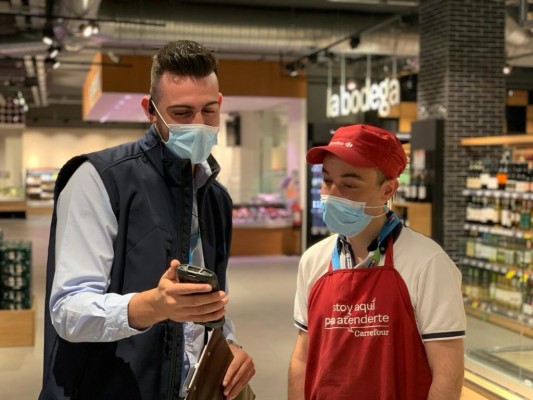 Carrefour contrata a 335 personas para su campaña de verano