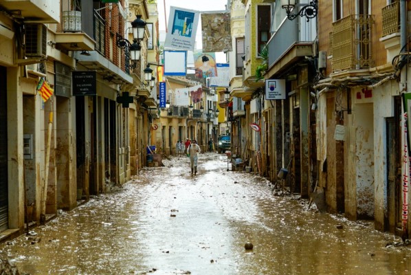La UME muestra el antes y después de sus trabajos  en Paiporta