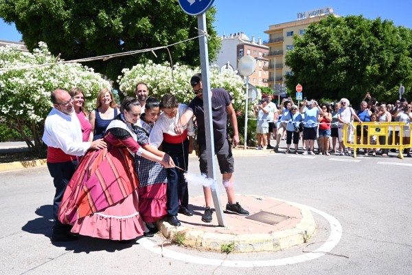 Las primeras Festes de Sant Pere en tres años ya están en marcha: el Grau rebosa alegría y jolgorio