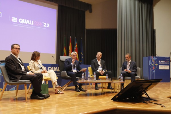 Los altos precios del gas sitúan a la fábrica eléctrica como una alternativa para el azulejo, pero a futuro
