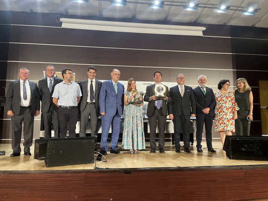 Akcoat, de Onda, y Vicar, de Manises, Premios Alfa de Oro de la industria cerámica 