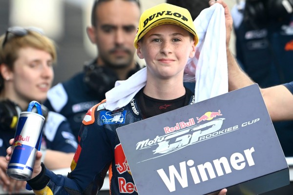 Máximo Martínez llega acelerando: gana tres carreras entre European Talent y Red Bull Rookies