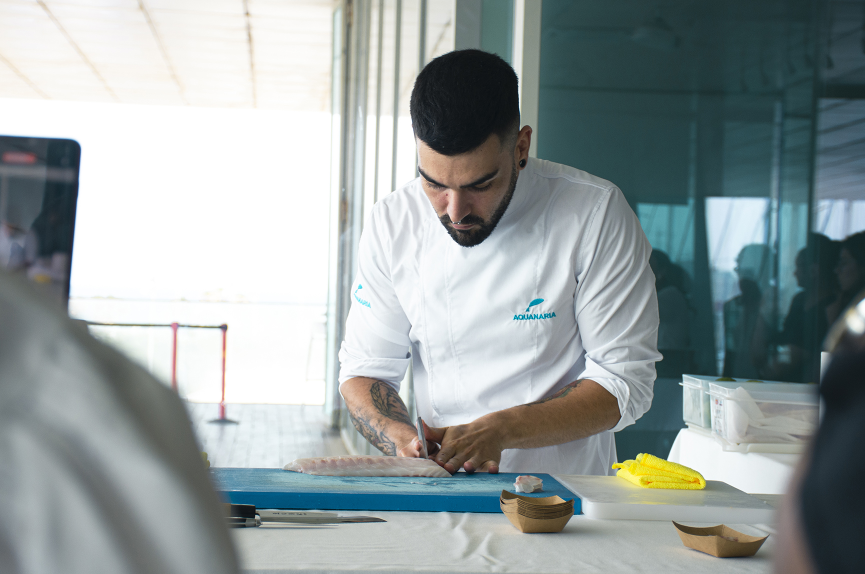 Los chefs del restaurante Atalaya dan a conocer la Gran Lubina Atlántica con un showcooking