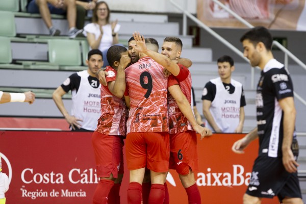 ElPozo, como un ciclón al inicio, logra un triunfo balsámico pensando en los play off por el título