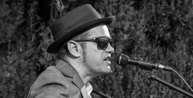 Elefantes, Raimundo Amador y Juan Perro, en los conciertos con el mar de fondo del Fuerte de Navidad de Cartagena