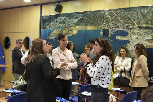 Una veintena de dircoms llevan sus políticas de comunicación y sostenibilidad a PortCastelló