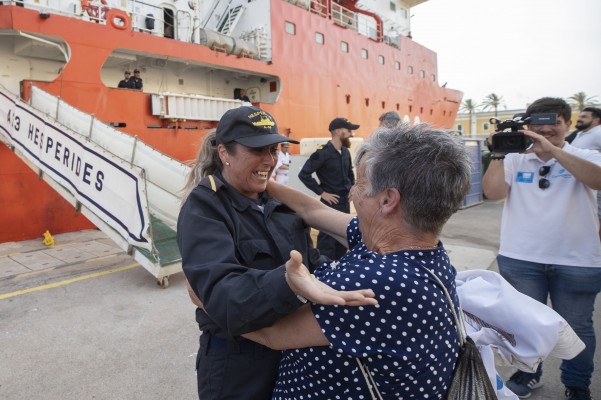 Emoción, orgullo y mucha felicidad en el regreso del Hespérides a Cartagena