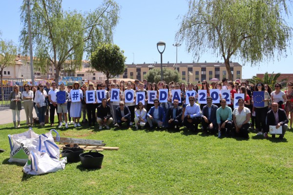 Benlloch defiende la colaboración entre países para la construir una Europa fuerte, unida y en paz