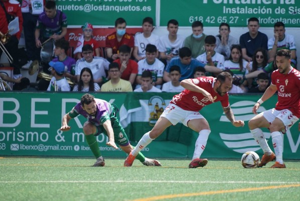 El Murcia cae en Jaén y cede el tercer puesto pero jugará la promoción de ascenso