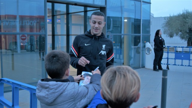 El Liverpool llega a Castellón con todo su potencial: solo Firmino está descartado