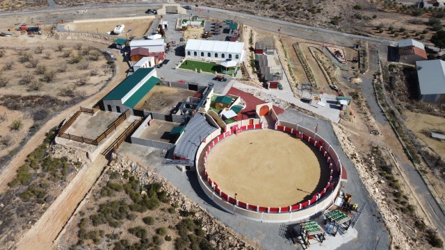 Cehegín impulsa su oferta turística con la Finca Las Lomas, un sueño hecho a mano por la familia Ruiz-Sánchez