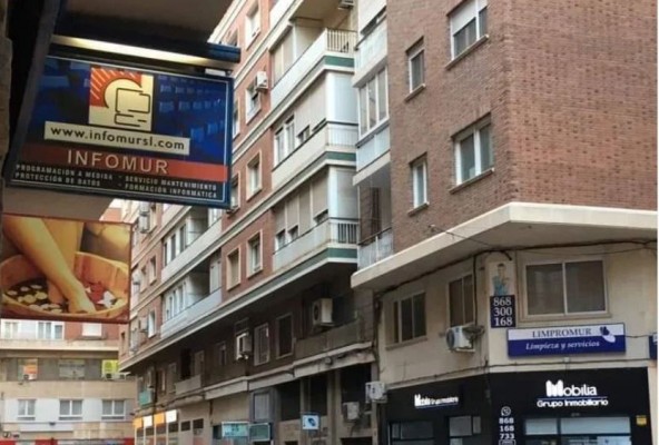 Si tu negocio es de Murcia... ¿termina su nombre en 'mur'?