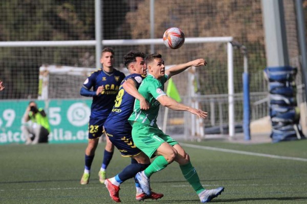 El UCAM CF busca aferrarse a la Primera RFEF y el Real Murcia seguir acercándose a la promoción