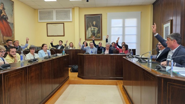 El PP saca adelante sus presupuestos con el voto a favor de Gent per la Vila