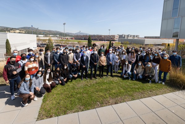 La UJI reconoce a sus deportistas de élite y entrega las 41 becas de la Cátedra Endavant Villarreal CF