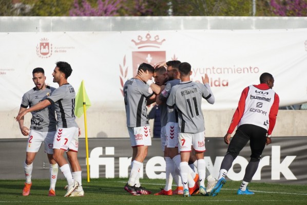 El mejor Murcia llega a tiempo en el Pepico Amat y se sitúa cuarto