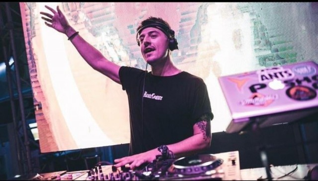 La noche se transforma: reservas en redes para la discoteca, camareros influencers y más tardeo