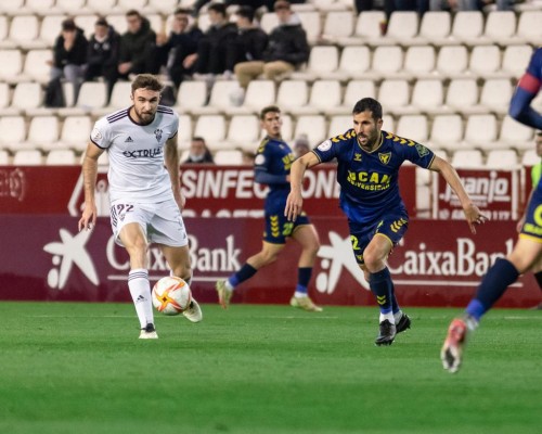 La era Aira en el UCAM CF comienza con derrota en el feudo del líder