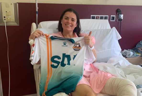 Marta Pelegrín es operada de una lesión de rodilla y dice adiós a la temporada con el STV Roldán