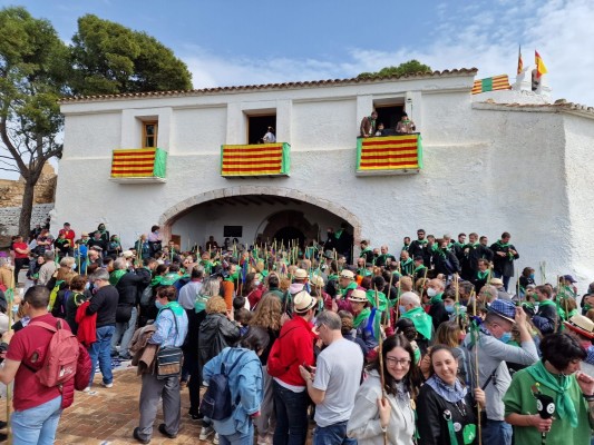 Castelló vuelve a la Magdalena en una multitudinaria Romeria de les Canyes