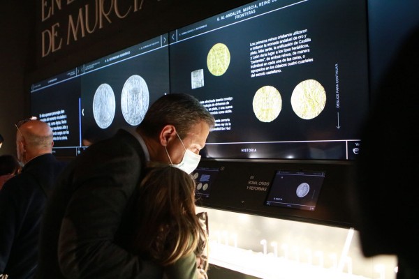 Monedas que cuentan historias: exposición en el Museo Arqueológico de Murcia