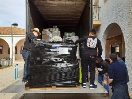 El maratón solidario de El Albujón logra recoger más de 14 toneladas de alimentos y ropa rumbo a Ucrania