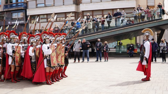 Vila-real vive el preludio de su Semana Santa con el Encuentro de Guardias Romanas y Armados