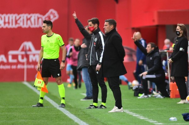 Con el Efesé a 6 puntos de la promoción Carrión habla de 