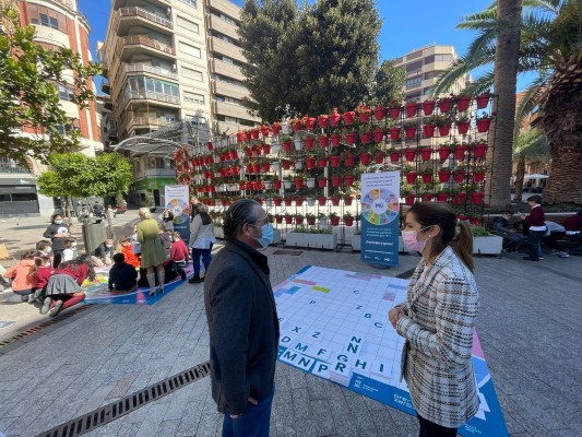 Los vecinos de 36 barrios y pedanías de Murcia conocerán la economía circular a través de las 'erres'