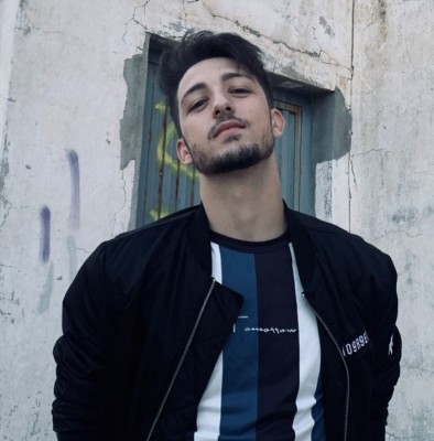 Dos estudiantes inventan un 'Pull and Bear' jumillano: sostenible y con referencias científicas