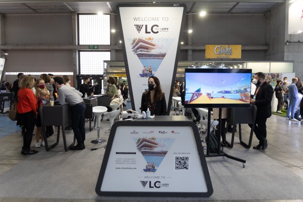 València destinará parte del remanente de 2021 a líneas de financiación para empresas 
