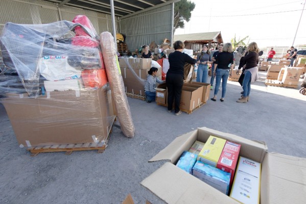 Crece la oleada solidaria con Ucrania con el envío de material humanitario desde Castellón