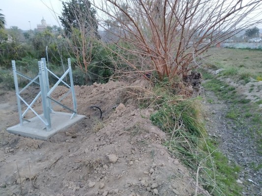 Huermur denuncia otro golpe a la huerta de Murcia por unas torres eléctricas en El Malecón
